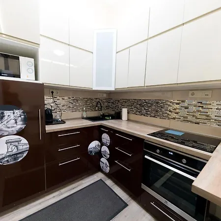 Empirium Apartament *